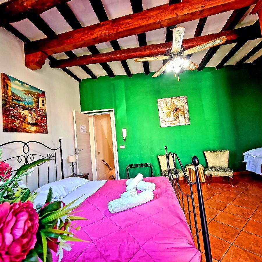 Bed and Breakfast Due Passi Dal Centro Marsala Zimmer foto