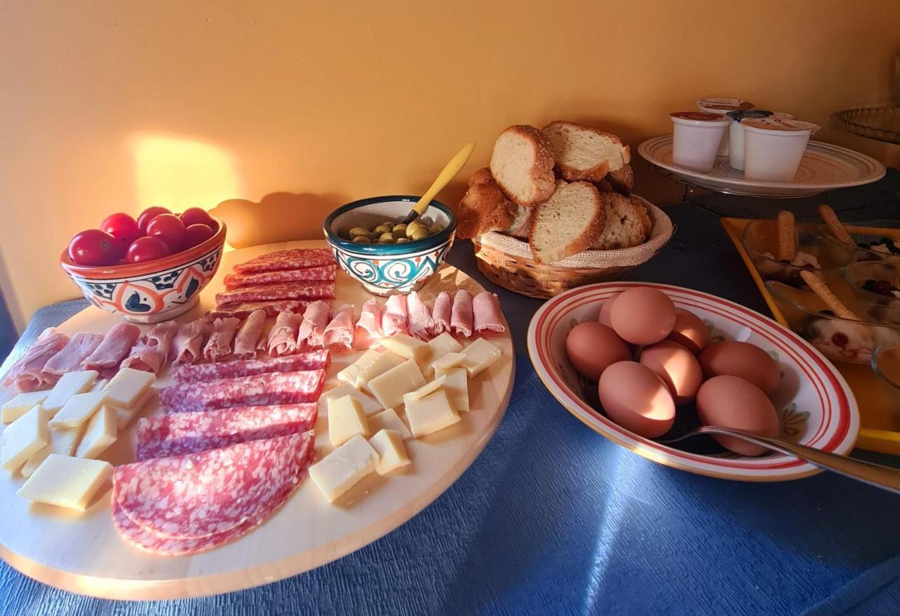 Bed and Breakfast Due Passi Dal Centro Marsala Exterior foto