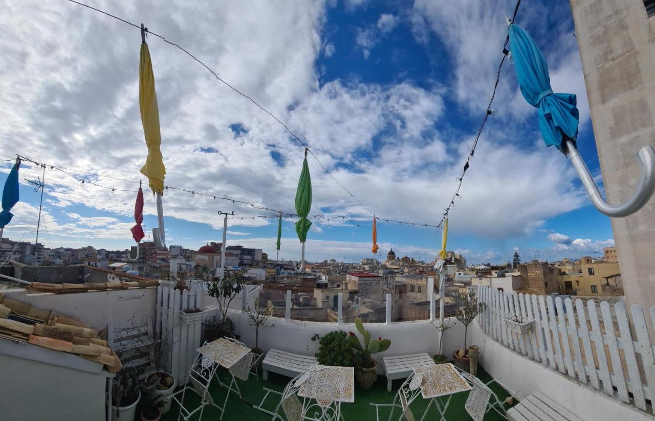 Bed and Breakfast Due Passi Dal Centro Marsala Exterior foto