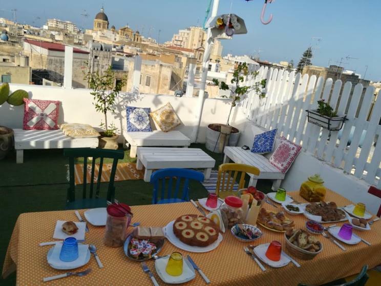 Bed and Breakfast Due Passi Dal Centro Marsala Exterior foto